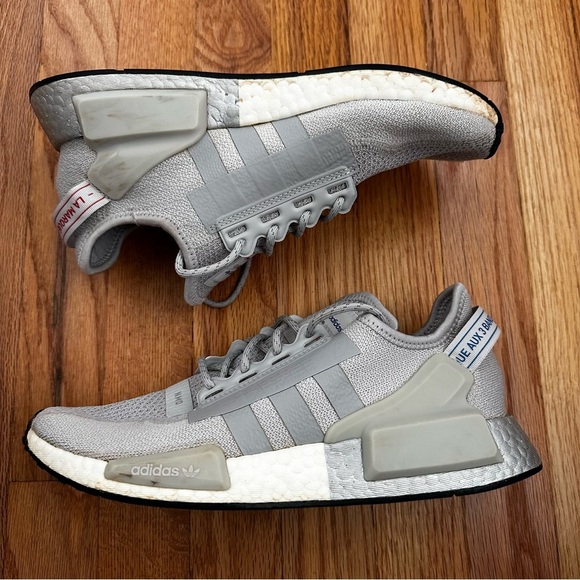 Adidas NMD_R1 V2 Silver Boost Sneakers Men’s Size 8 - Picture 1 of 10